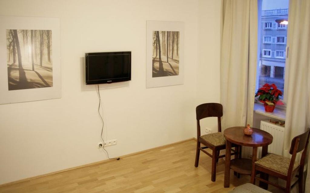 Apartment4You - Solidarnosci ワルシャワ エクステリア 写真